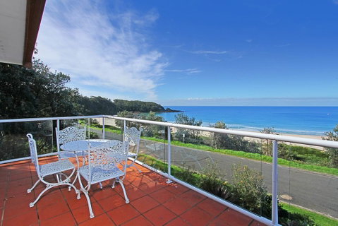 Beach Road 10 Mollymook - Broome Tourism 0