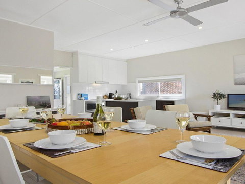 Beachbreak - Fall Asleep To The Sound Of The Ocean - Broome Tourism 1