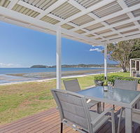 Beached Inn' 93 Foreshore Drive - Spacious beach front house - Broome Tourism