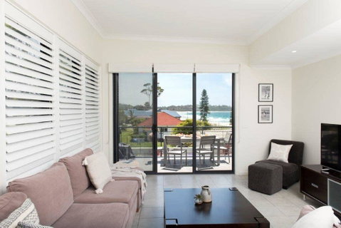 Beachfront 7 - Broome Tourism 3