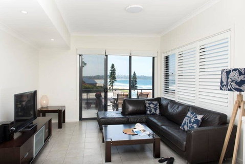 Beachfront 8 - Broome Tourism 3