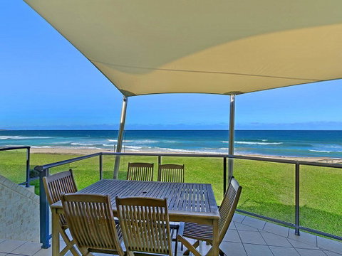 Beachfront Luxury - Broome Tourism 0