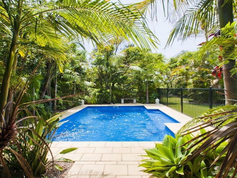 Beachfront Pool House - Absolute Beachfront - Broome Tourism 0