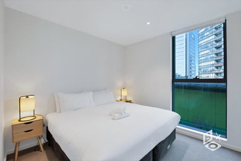 REST COLLECTION Apartments On Collins Docklands - Broome Tourism 2
