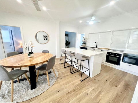 Renovated Queenslander - Upstairs 2km To Stadium - Broome Tourism 0