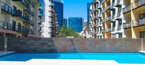 Resort-style Living In Perth CBD - 2X2 Apt - Broome Tourism 0