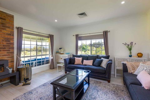 Redims Hill Cottage - Broome Tourism 1