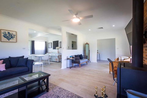 Redims Hill Cottage - Broome Tourism 3