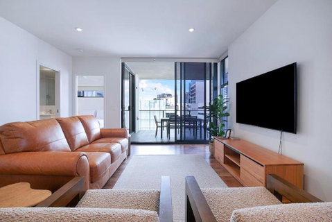 Regatta Hideaway - A Breezy Balcony Residence - Broome Tourism 0