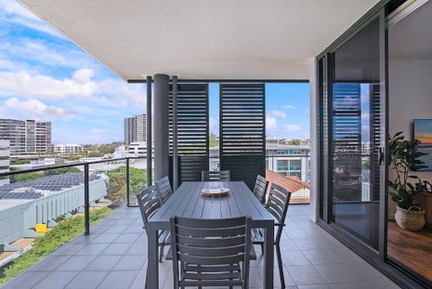 Regatta Hideaway - A Breezy Balcony Residence - Broome Tourism 1