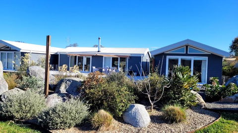 Relax At Rowdygoose Farm - Broome Tourism 0