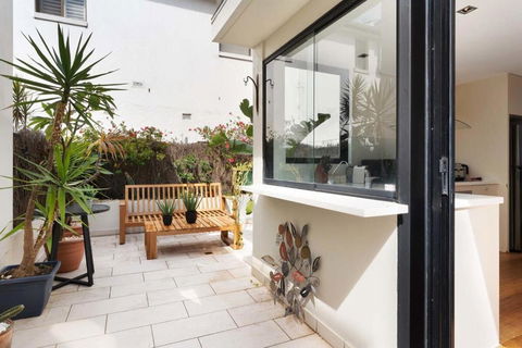 Relaxed Beachside Townhouse - Broome Tourism 3
