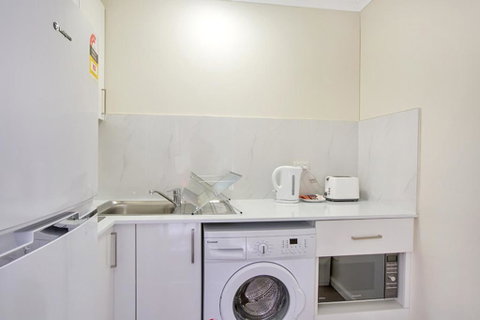 Renovated Stylish Studio - Broome Tourism 3
