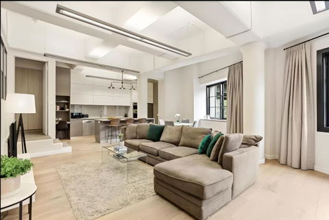 Renovated Warehouse Conversion In Heart Of Sydney - Broome Tourism 0