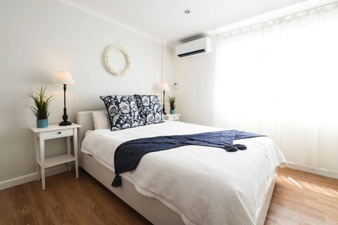 Resort-style Coastal Living With Balcony & Pool - Broome Tourism 1