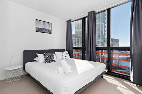Resort-style Docklands Riverview Stay With Parking - Broome Tourism 1