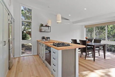 River Rest Merrijig Near Base Of Mount Buller - Broome Tourism 1