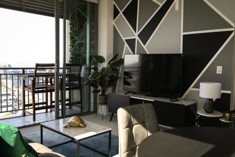 River View Apartment In Brisbane With Parking - Broome Tourism 2