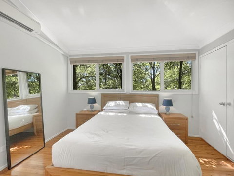 Riverside 3-Bed Townhouse With Spacious Deck & BBQ - Broome Tourism 3