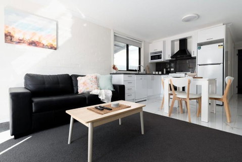 Riverside Gem With Parking And WiFi - Broome Tourism 0