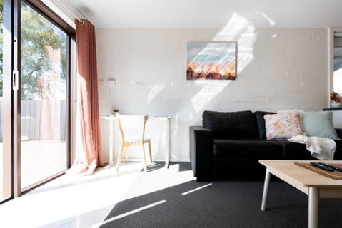 Riverside Gem With Parking And WiFi - Broome Tourism 1