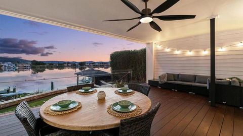 Riverside Retreat - Absolute Waterfront - Broome Tourism 3