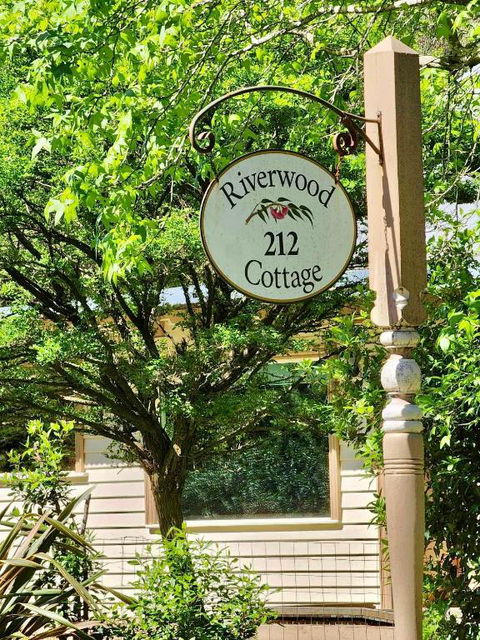 Riverwood Cottage, Accessible Accommodation - Broome Tourism 0