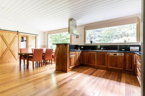Riverwood Cottage, Accessible Accommodation - Broome Tourism 1