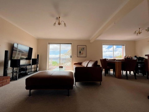 Riveting House With Incredible Water-view At SandyBay - Broome Tourism 3