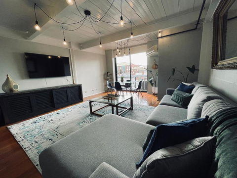 Red Tulip Apartments In Prahran - Broome Tourism 0