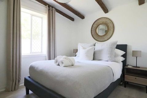 Rustic Chic 200 Metres From CBD - Broome Tourism 3