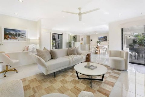 Riviera Road Miami - 4BRM Dual Villa - Broome Tourism 0