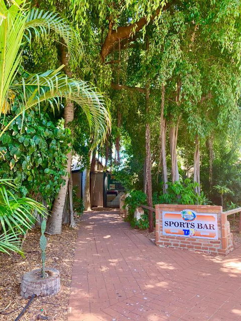 Roebuck Bay Hotel - Broome Tourism 1