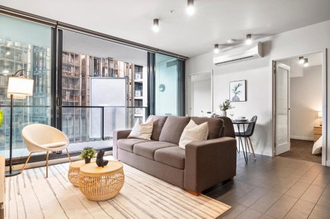 Rooftop Pool 2BR Apt At Marvel Stadium With Free Parking - Broome Tourism 0