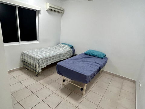 Room In City With Kittens! - Broome Tourism 1