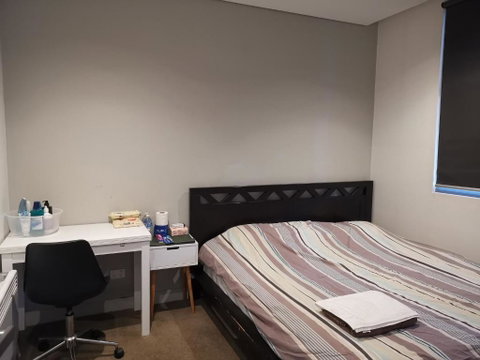 Room With King-size Bed Close To Melbourne CBD & Southern Cross Station - Broome Tourism 0