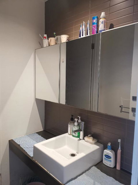 Room With King-size Bed Close To Melbourne CBD & Southern Cross Station - Broome Tourism 2