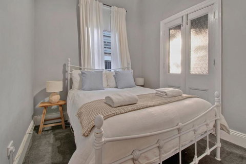 Rose Cottage - Stroll To CBD, Leafy Setting - Broome Tourism 2