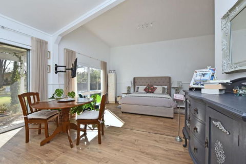 Rose Cottage Studio Romantic Or Solo Getaway. Spa, Games Room - Broome Tourism 1