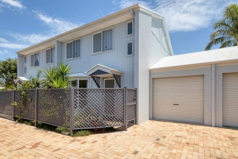 Rosella Rise! - Broome Tourism 0