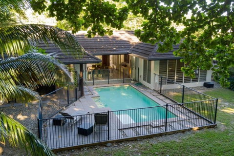 Roya On Mission - Beachfront - Wongaling - Family - Broome Tourism 0