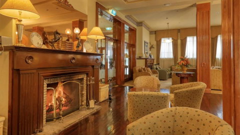Royal Exchange Hotel - Broome Tourism 1