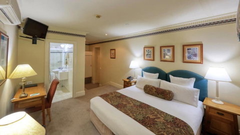Royal Exchange Hotel - Broome Tourism 2