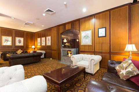 Royal On The Park - Broome Tourism 3