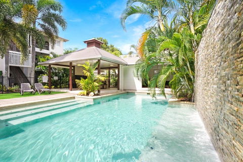 Royal Pavilions 8 - Broome Tourism 0
