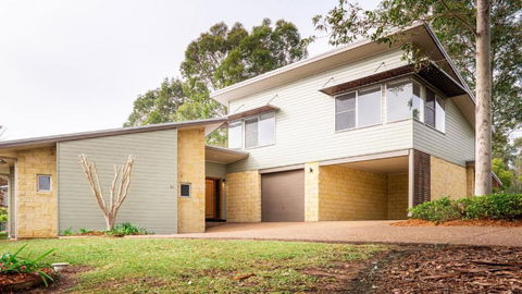 RUST - Broome Tourism 2