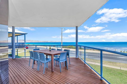 Sail Away - Aldinga Beach - C21 SouthCoast Holidays - Broome Tourism 0
