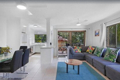 Salerno - Hosted By Burleigh Letting - Broome Tourism 0