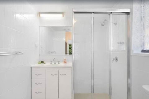 Salerno - Hosted By Burleigh Letting - Broome Tourism 3