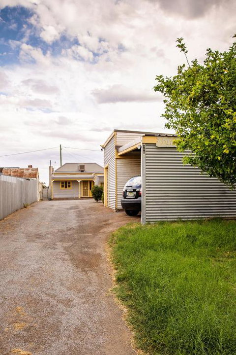 SaltBush Cottage - Broome Tourism 0
